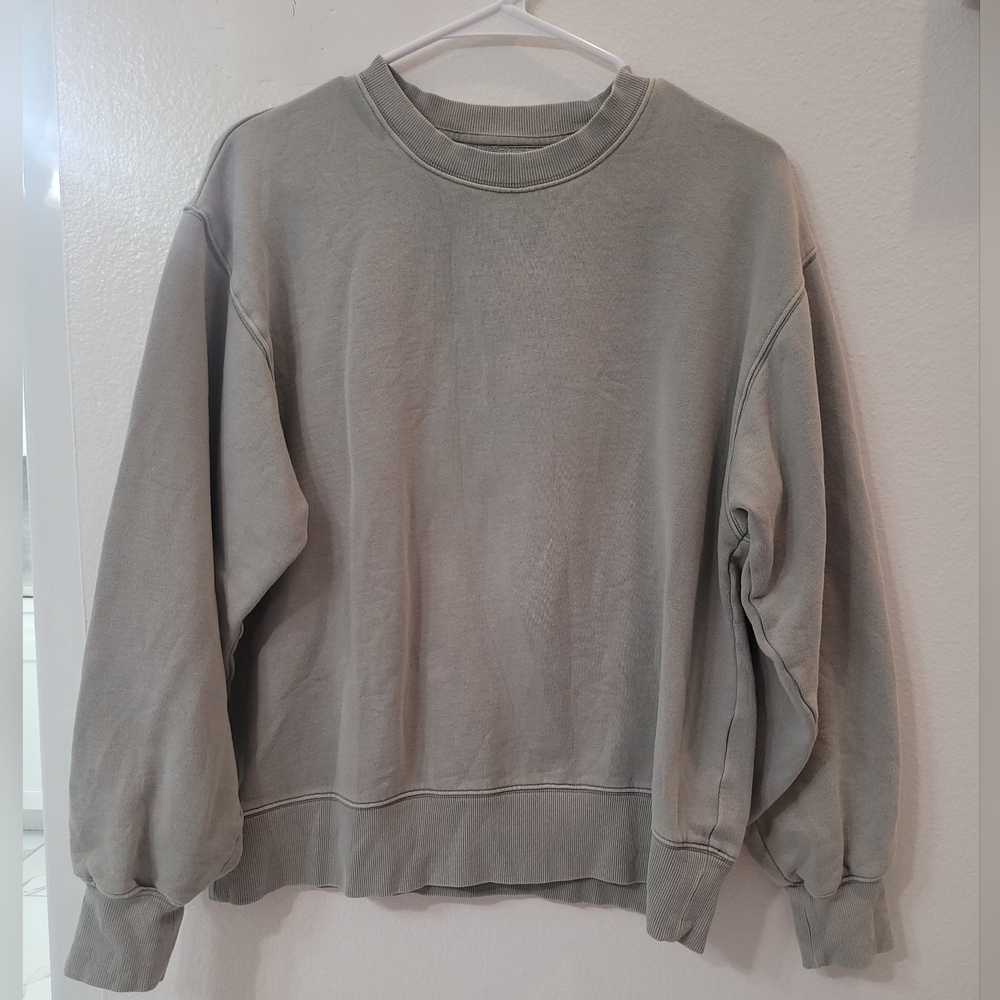Aritzia Tna Cozy Fleece Oversized Crew Grey Sweatshirt - Picture 1 of 9